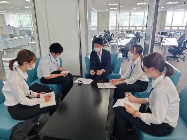 インターン活動初日 議会傍聴